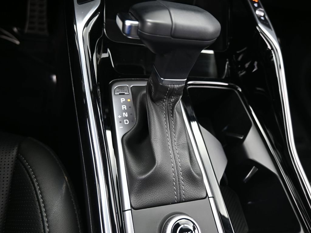 Used 2025 Kia Sorento SX image 31