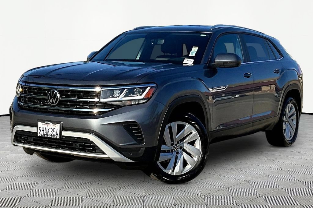 Used 2023 Volkswagen Atlas Cross Sport SE FWD image 3