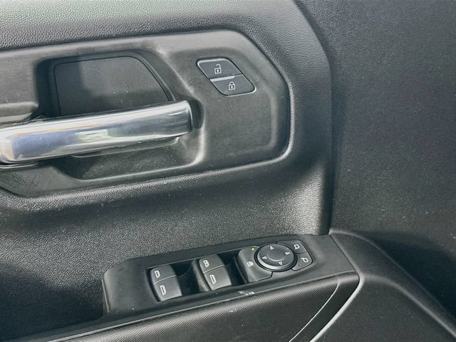 Used 2024 Chevrolet Silverado 1500 Custom w/ LPO, Dark Essentials Package AWD/4WD image 18