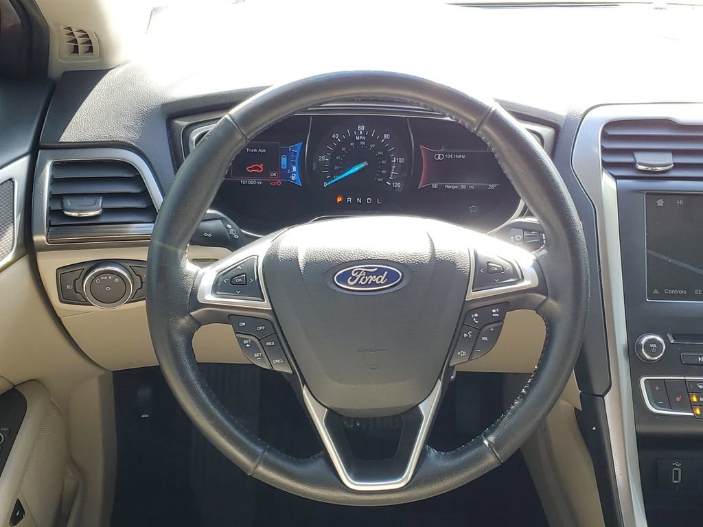Used 2017 Ford Fusion Energi SE image 28