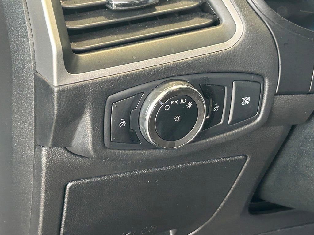 Used 2023 Ford Edge SEL image 30