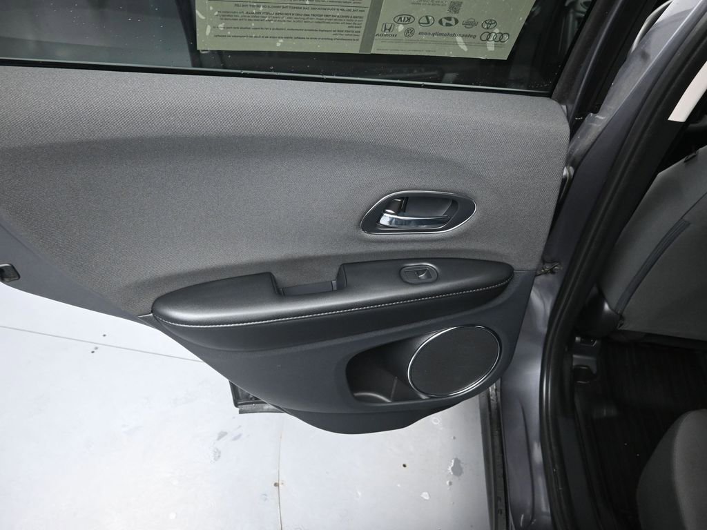 Used 2021 Honda HR-V EX image 29
