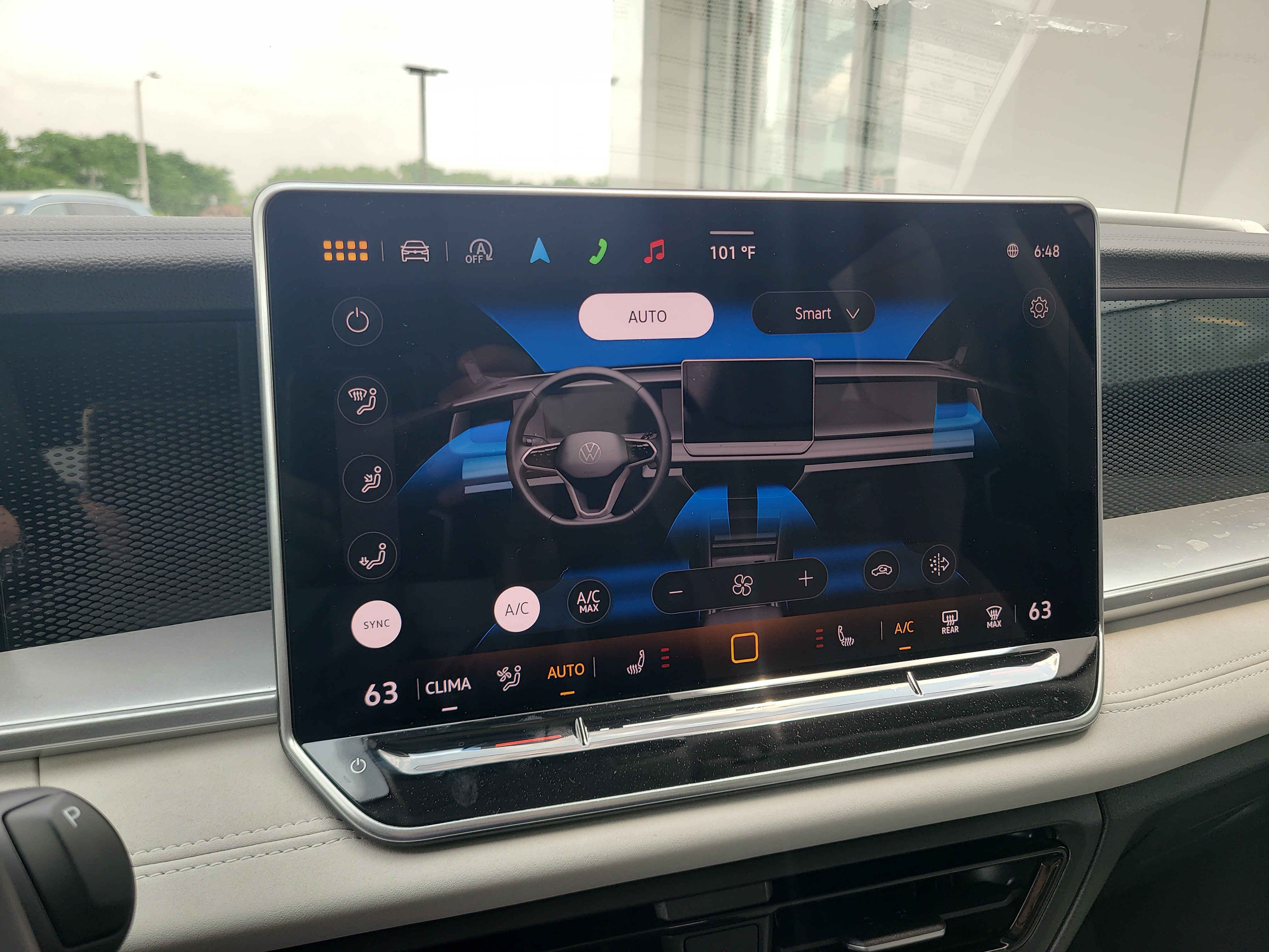 Certified 2025 Volkswagen Tiguan SE w/ Panoramic Sunroof Package AWD/4WD image 27