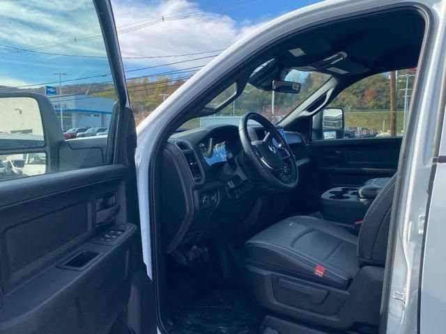 New 2026 RAM 5500 Tradesman w/ Chrome Appearance Group AWD/4WD image 13