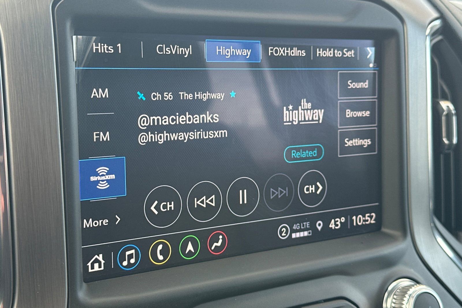 Used 2022 GMC Sierra 3500 Denali image 25