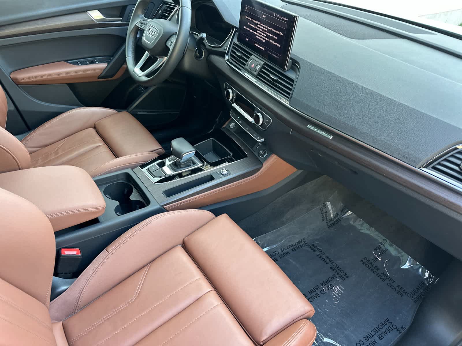 Used 2023 Audi Q5 e Premium Plus w/ Premium Plus Package AWD/4WD image 16