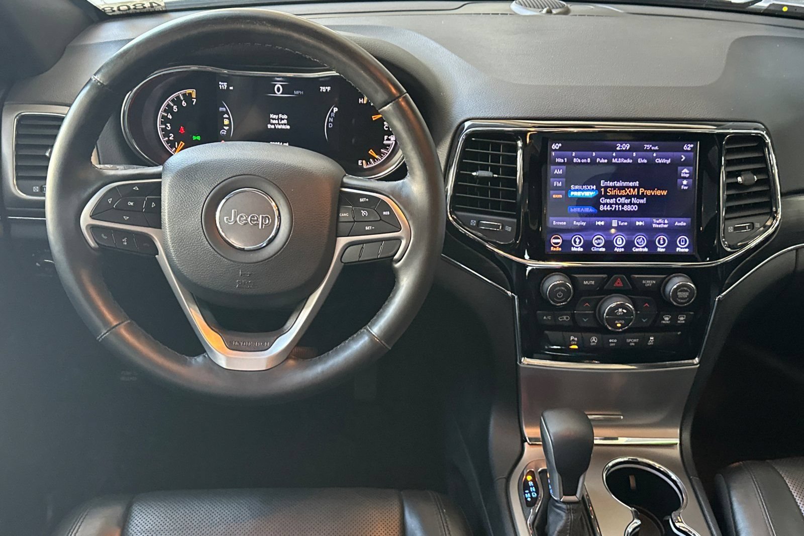 Used 2019 Jeep Grand Cherokee Limited w/ Luxury Group II AWD/4WD image 14
