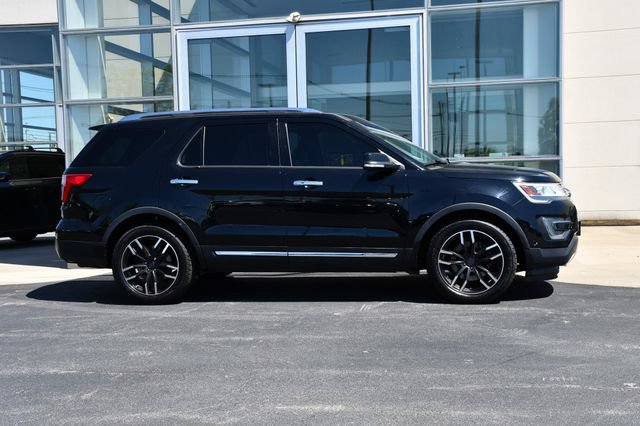Used 2016 Ford Explorer Limited w/ Equipment Group 301A AWD/4WD image 7