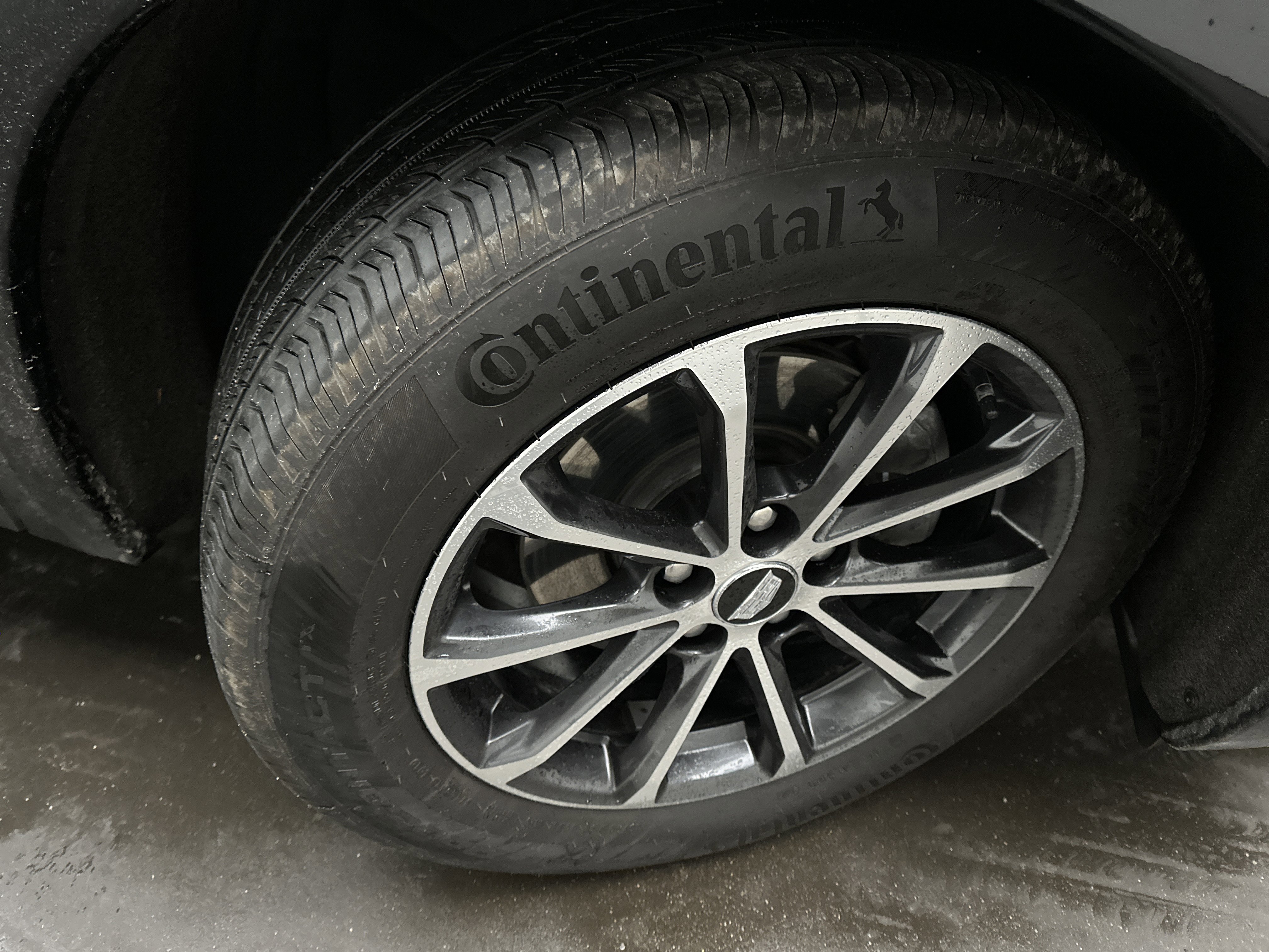 Used 2024 Cadillac XT4 Sport image 11