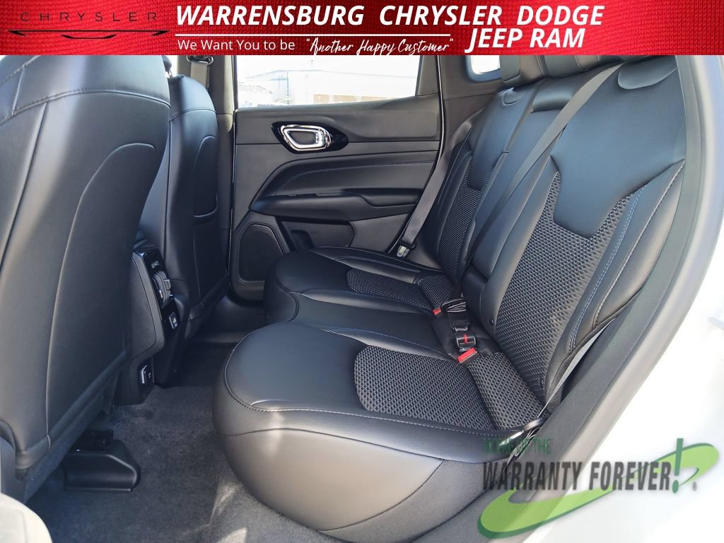 New 2026 Jeep Compass Latitude AWD/4WD image 13