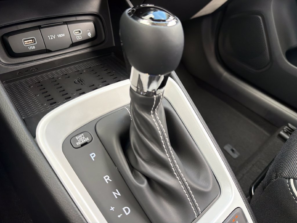 New 2026 Hyundai Venue SEL FWD image 23
