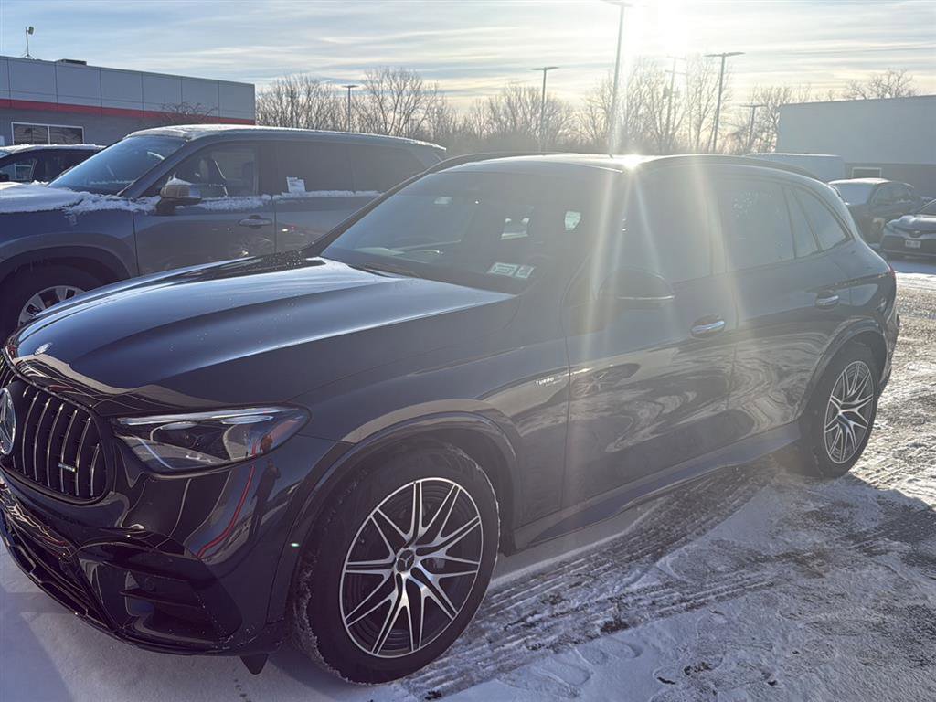 Used 2025 Mercedes-Benz GLC 43 AMG 4MATIC image 2