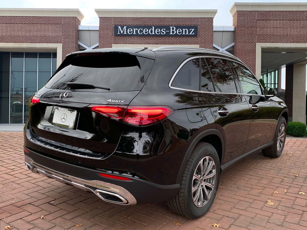 Certified 2025 Mercedes-Benz GLC 300 4MATIC image 4