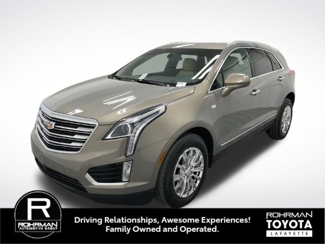 Used 2017 Cadillac XT5 Luxury w/ Driver Awareness Package AWD/4WD image 2