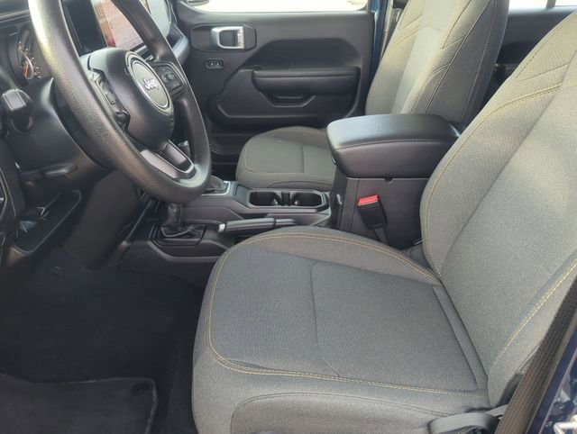 Used 2025 Jeep Wrangler Sport image 11