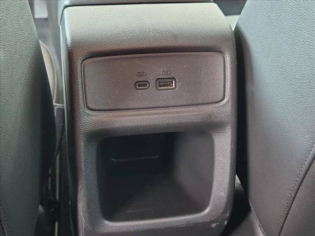 Used 2025 Chevrolet Trax LT FWD image 16