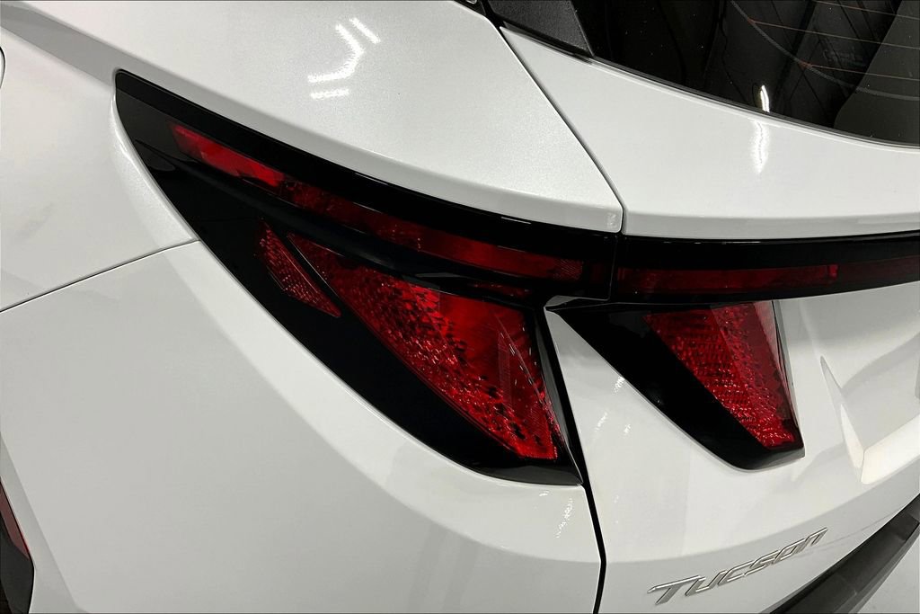 Used 2025 Hyundai Tucson SE image 38