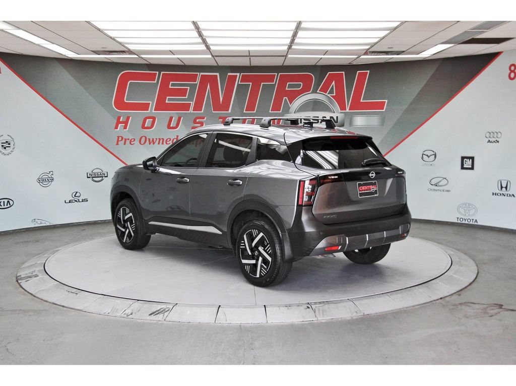 Used 2026 Nissan Kicks SV w/ SV Premium Package FWD image 3