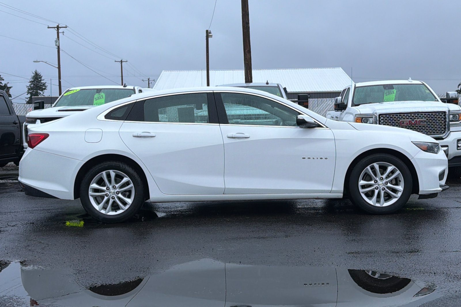 Used 2018 Chevrolet Malibu LT FWD image 3