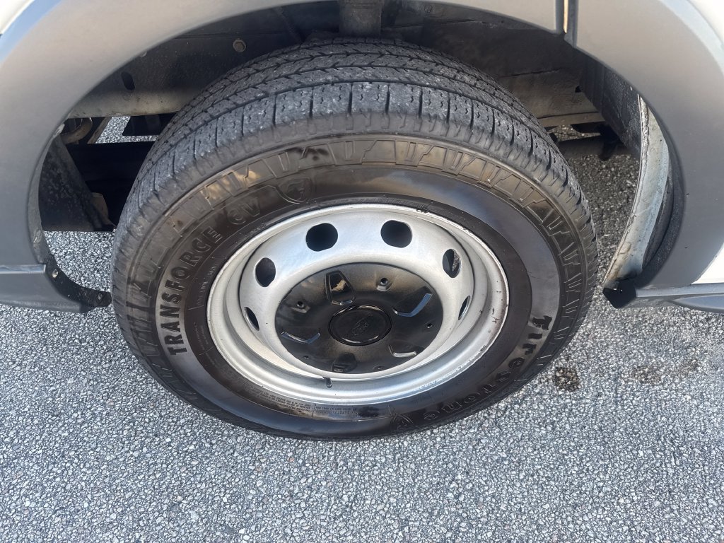 Used 2018 Ford Transit 150 130 Low Roof RWD image 12