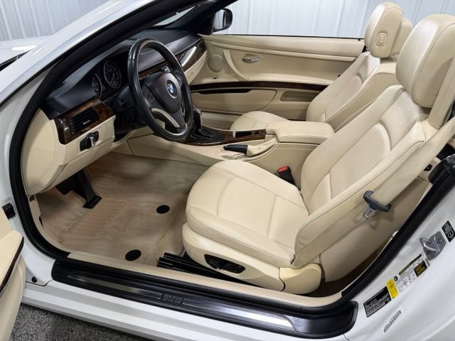 Used 2013 BMW 328i Convertible RWD image 15