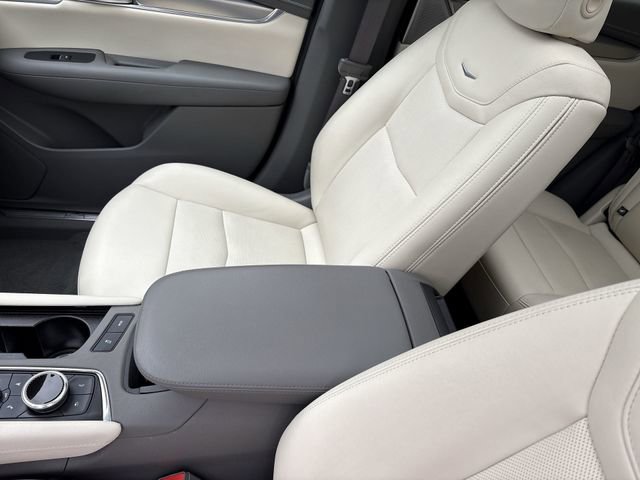Used 2023 Cadillac XT5 Premium Luxury image 22