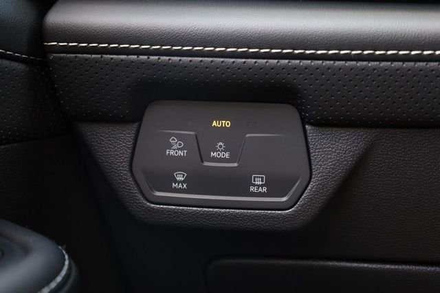 New 2026 Volkswagen Atlas Cross Sport SE image 20