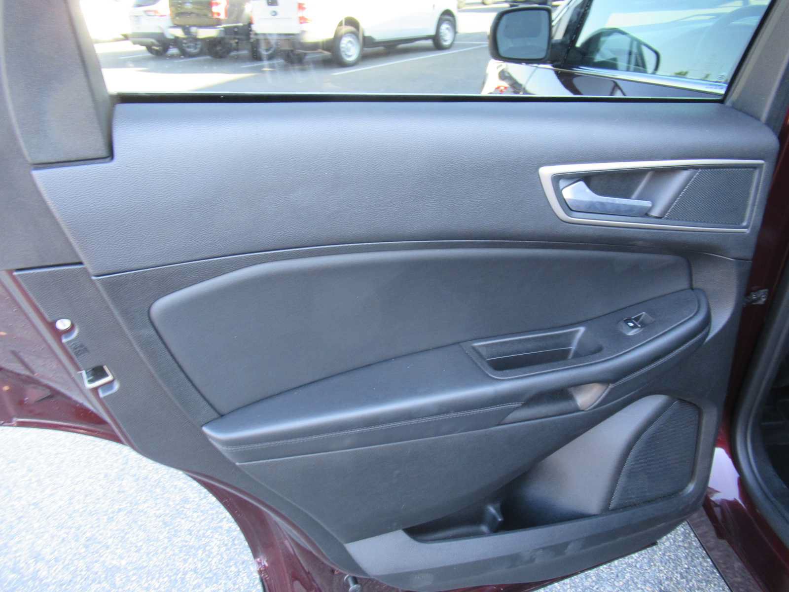 Used 2024 Ford Edge SEL AWD/4WD image 16