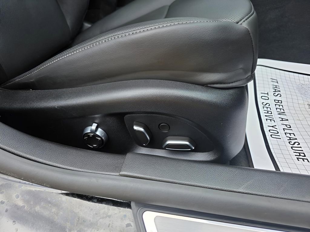 Used 2025 Cadillac CT5 Premium Luxury image 13