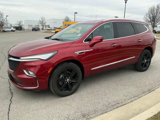 Used 2024 Buick Enclave Essence w/ Experience Buick Package image 2