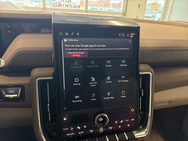 Used 2026 GMC Yukon Denali w/ Sun & Power Step Package image 33