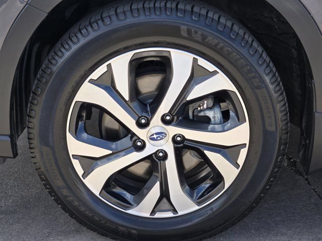 Used 2021 Subaru Outback Touring AWD/4WD image 13