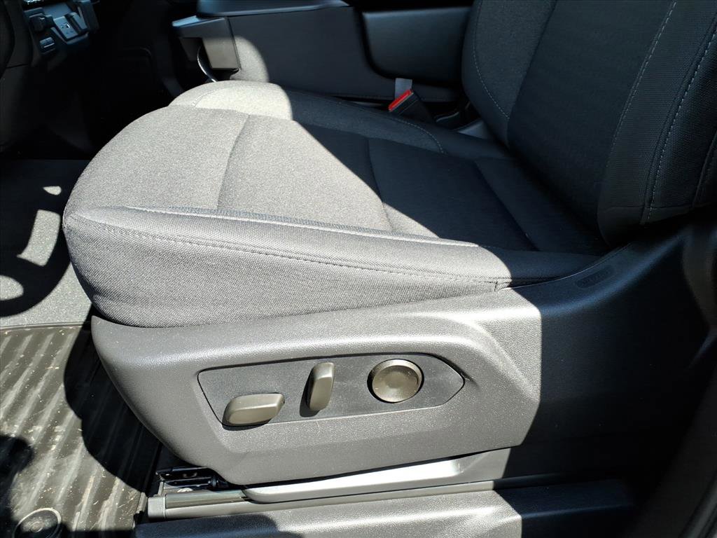 Used 2026 Chevrolet Silverado 1500 Custom AWD/4WD image 16