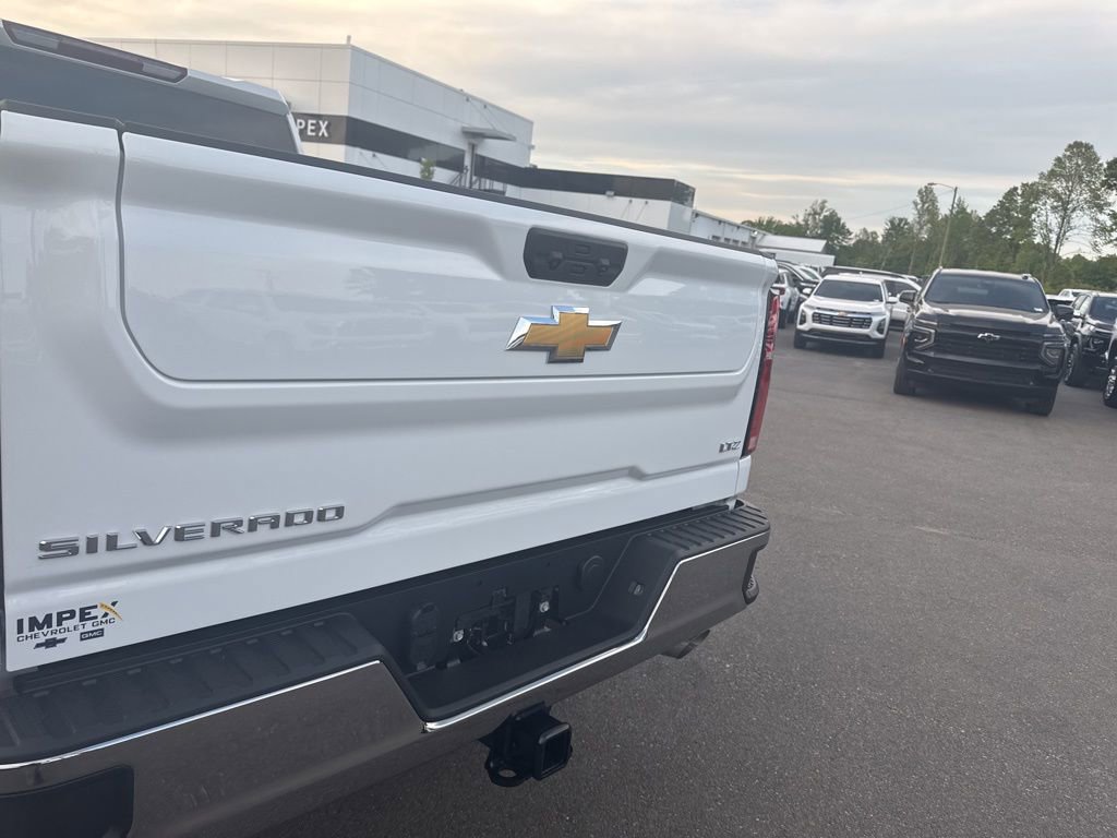 New 2026 Chevrolet Silverado 2500 LTZ w/ LTZ Convenience Package AWD/4WD image 33