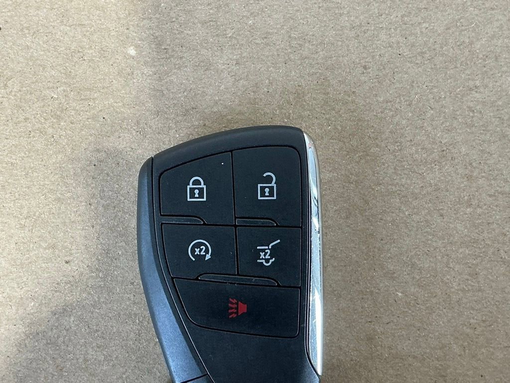 Used 2024 Chevrolet Traverse LT image 47