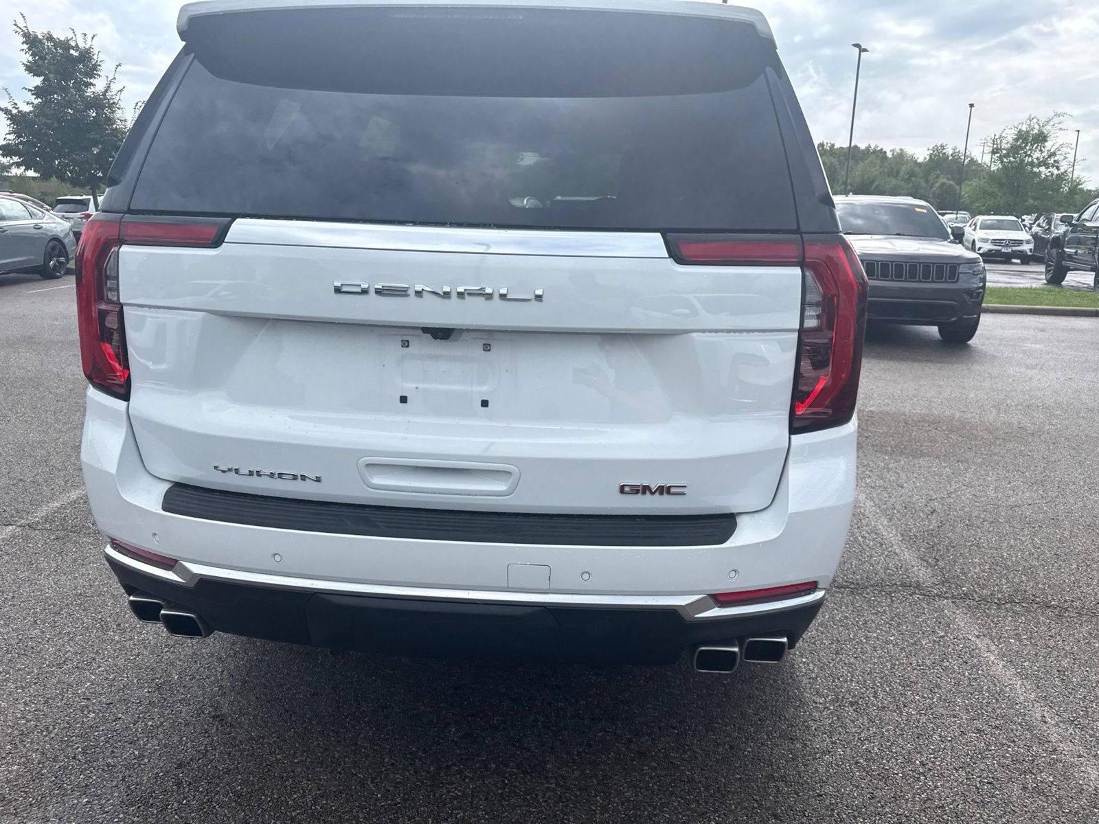 Used 2026 GMC Yukon Denali AWD/4WD image 6