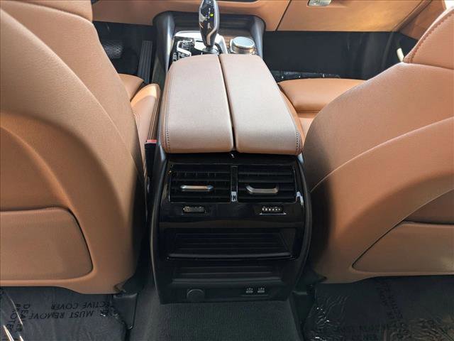 Used 2021 BMW 530i w/ Convenience Package RWD image 19