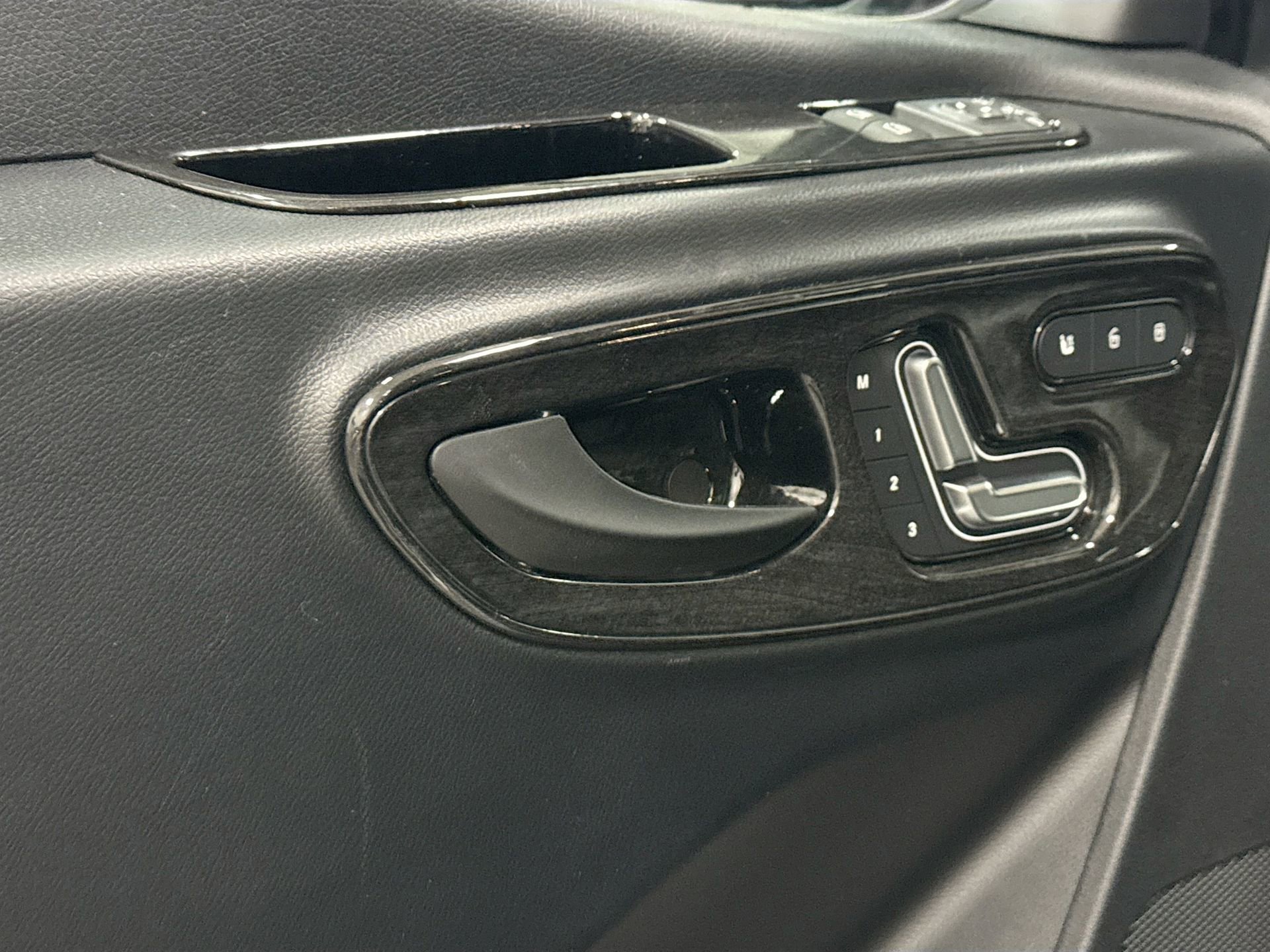 Used 2024 Mercedes-Benz Sprinter 2500 image 19