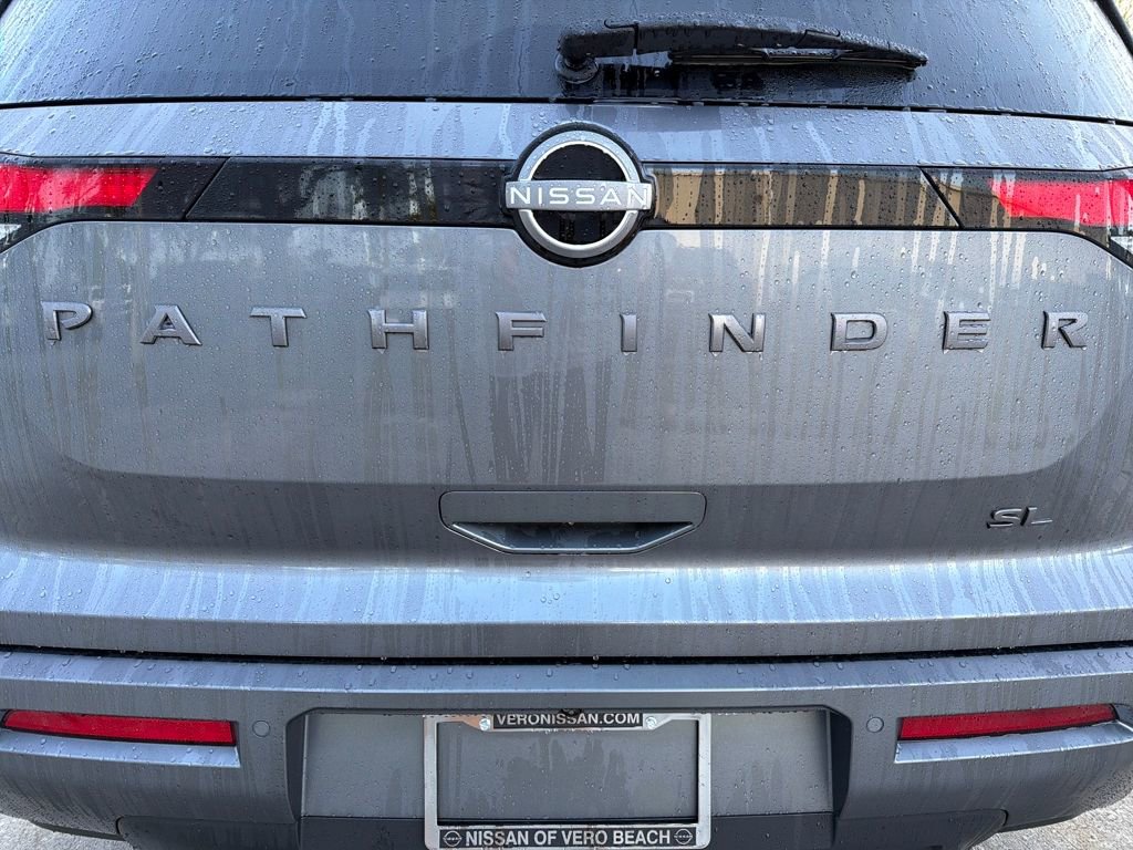 New 2026 Nissan Pathfinder SL image 10