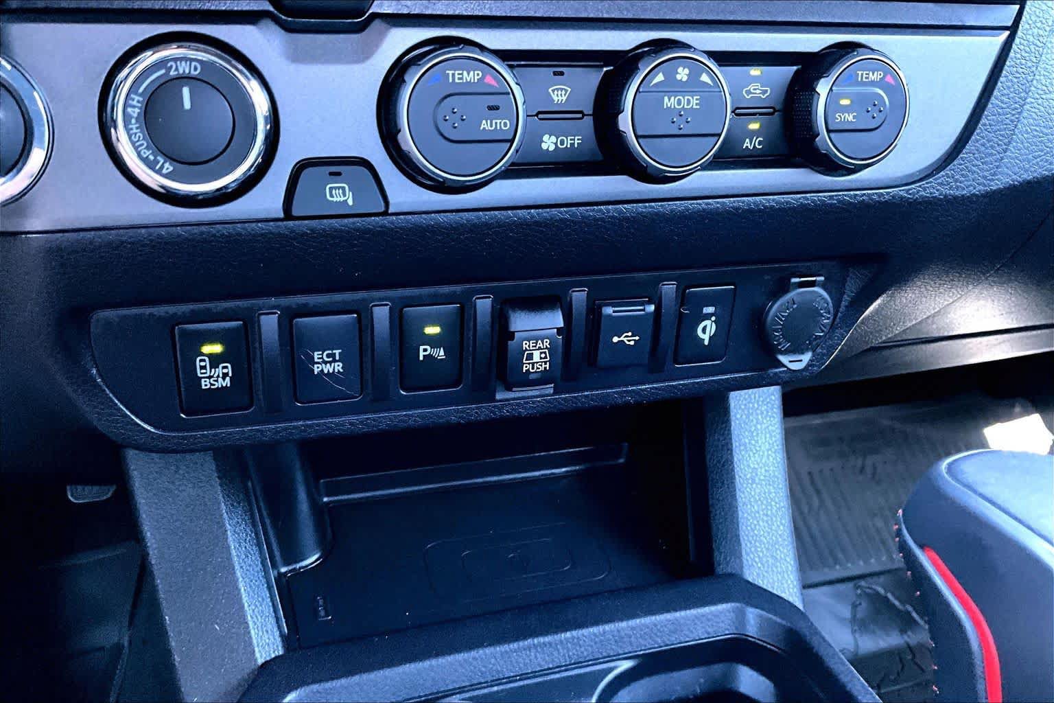 Certified 2022 Toyota Tacoma TRD Pro AWD/4WD image 33