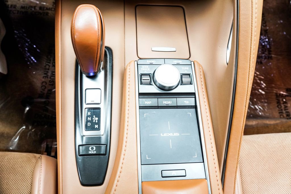 Used 2018 Lexus LC 500 Coupe w/ Sport Package image 18