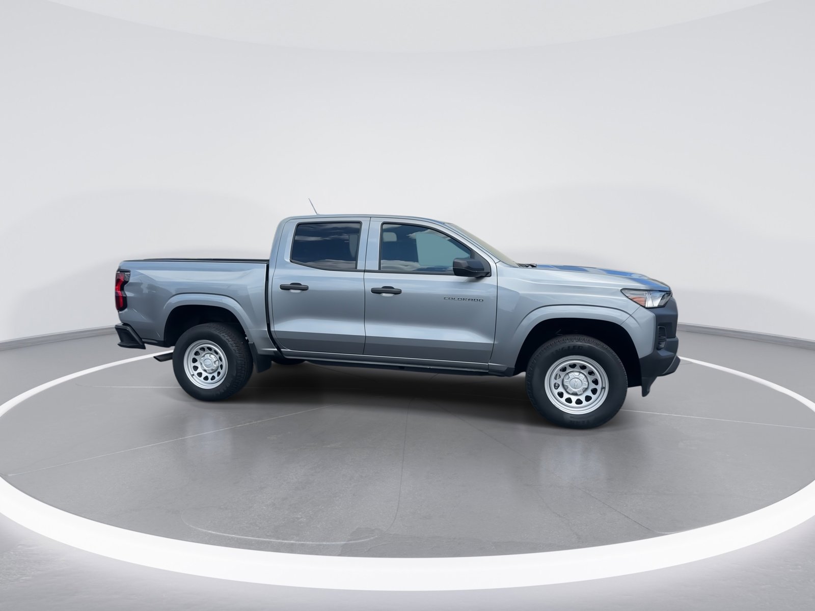 Used 2024 Chevrolet Colorado W/T RWD image 10
