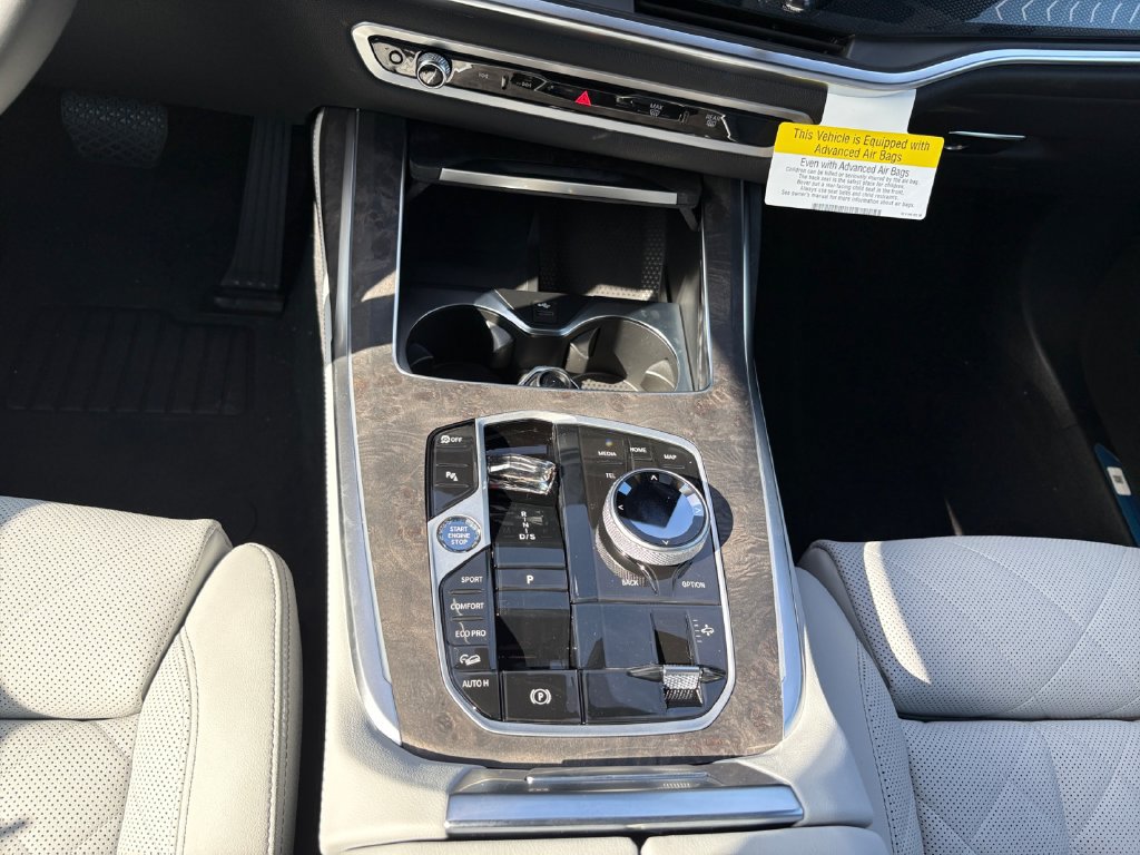 New 2027 BMW X7 xDrive40i AWD/4WD image 11
