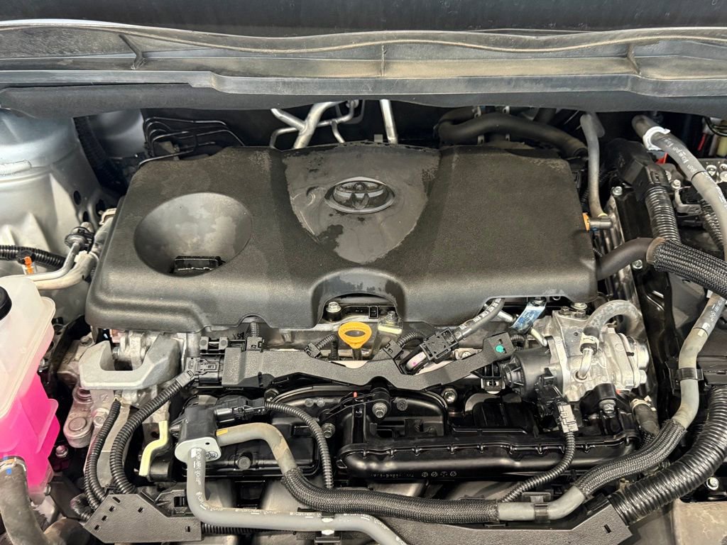 Used 2024 Toyota Sienna LE image 32