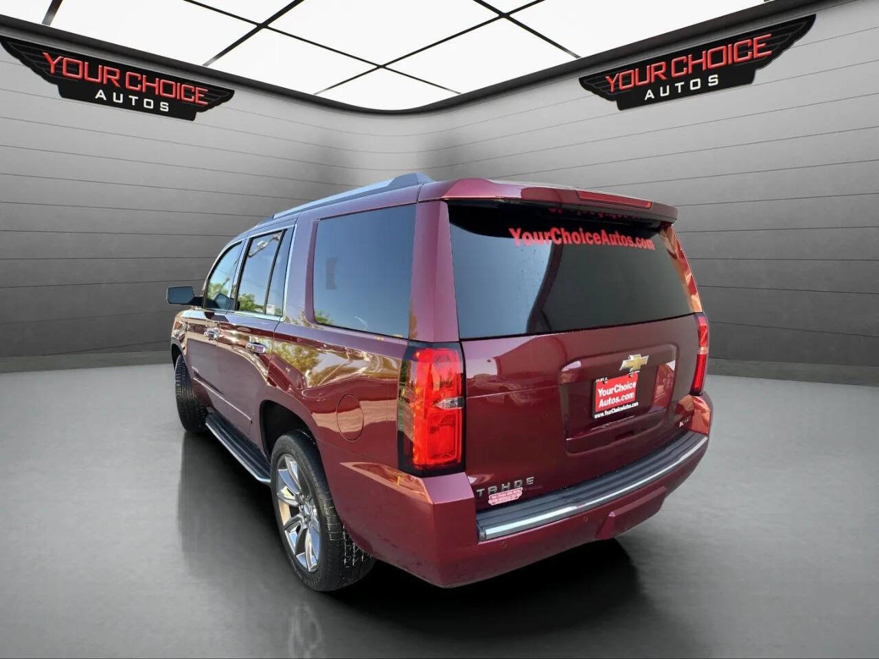 Used 2018 Chevrolet Tahoe Premier AWD/4WD image 3