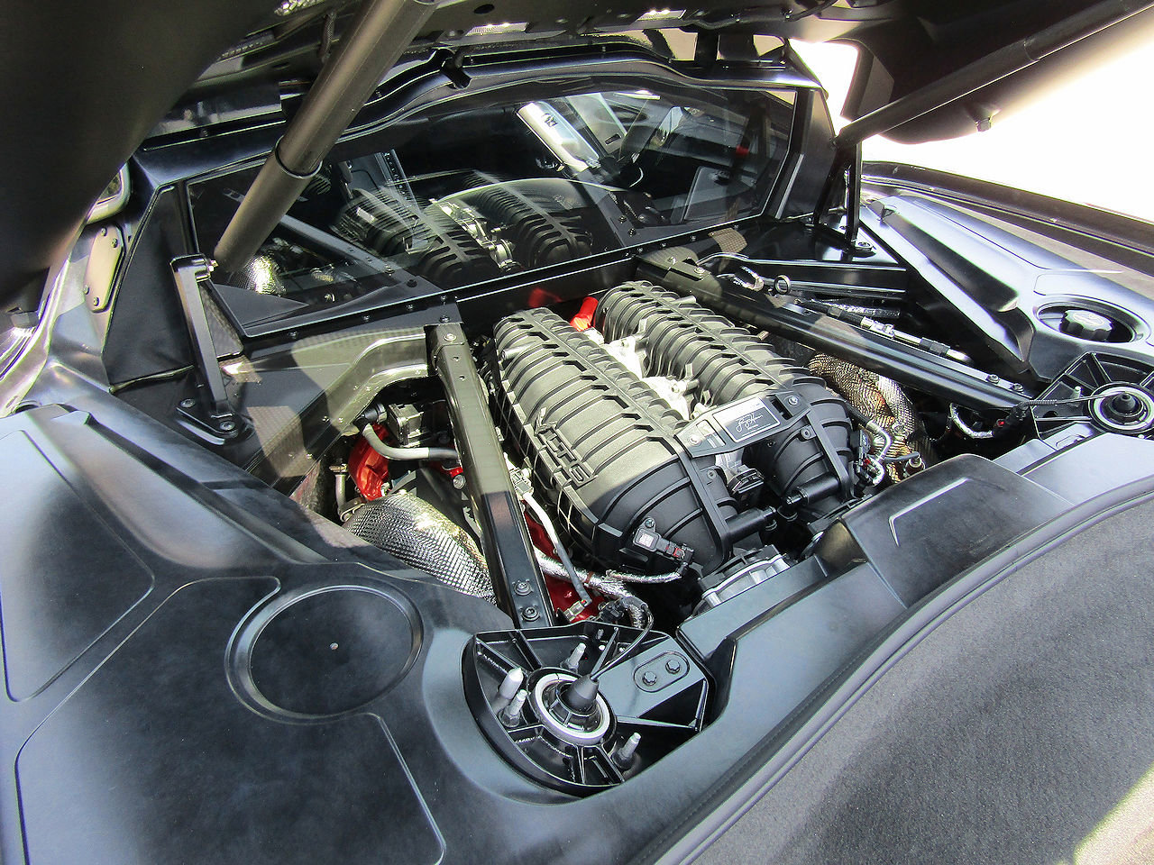 Used 2024 Chevrolet Corvette Z06 RWD image 20