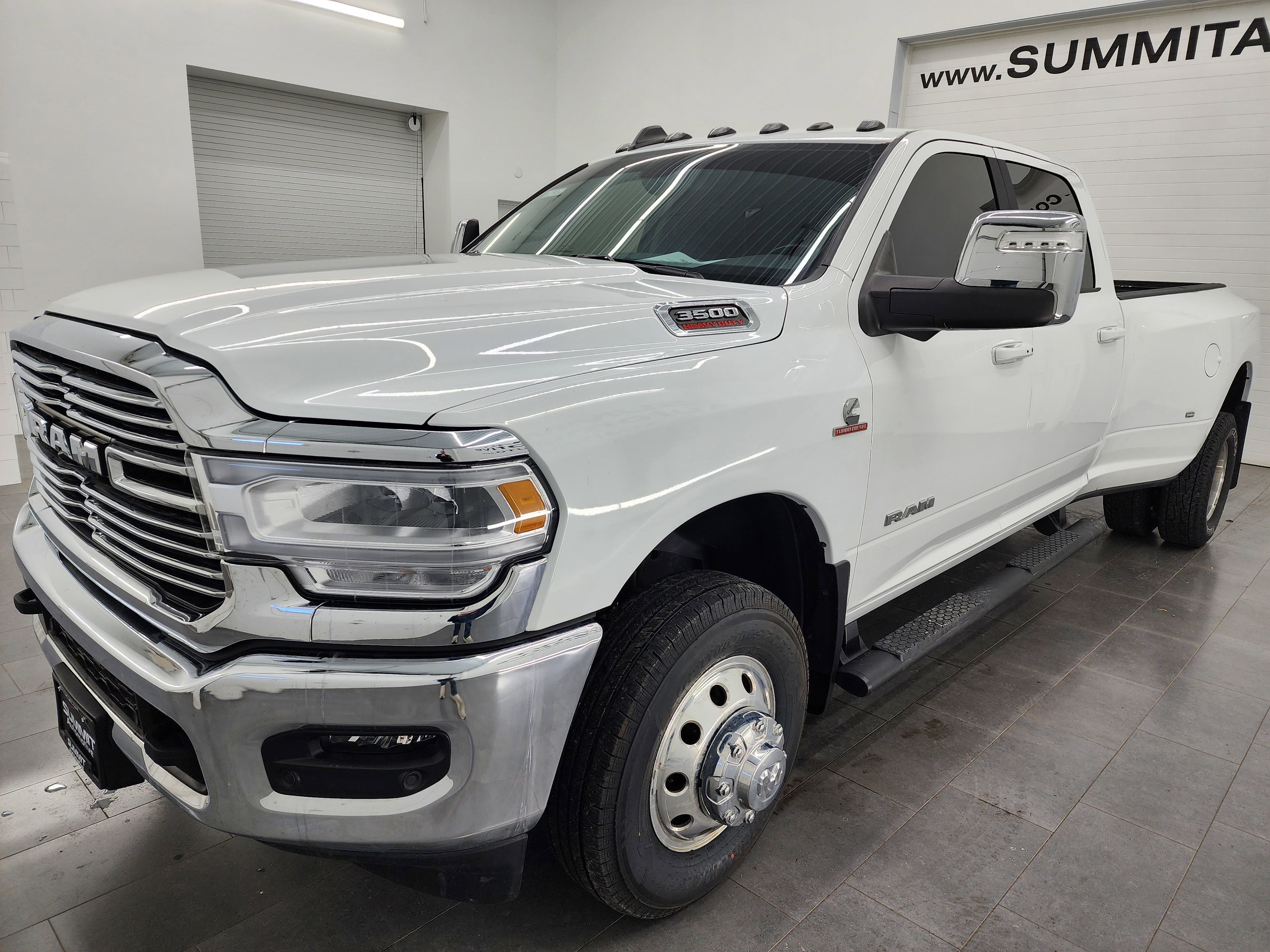 Used 2023 RAM 3500 Laramie image 7