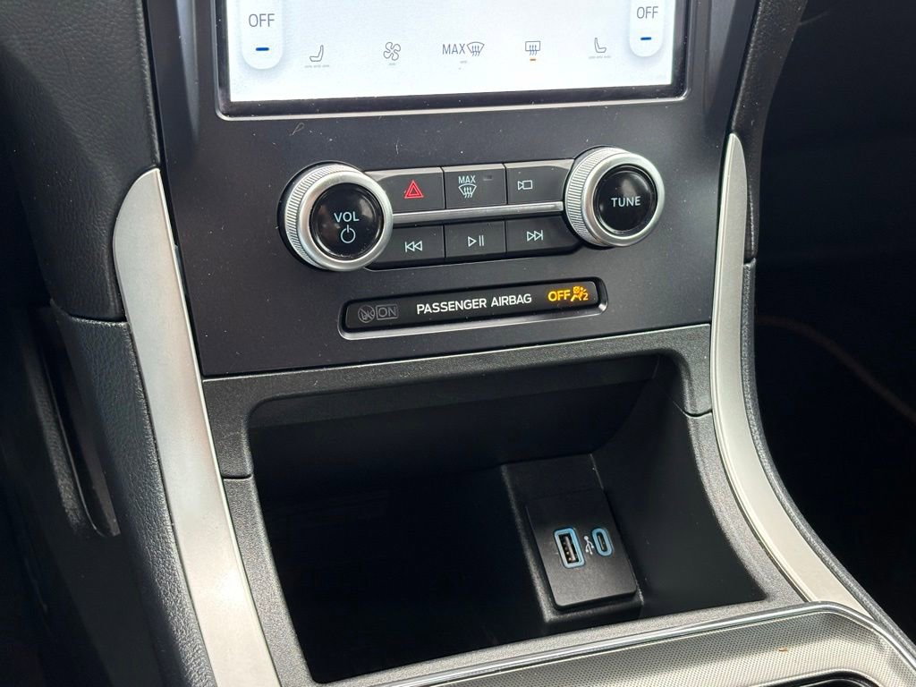 Used 2024 Ford Edge ST-Line AWD/4WD image 21