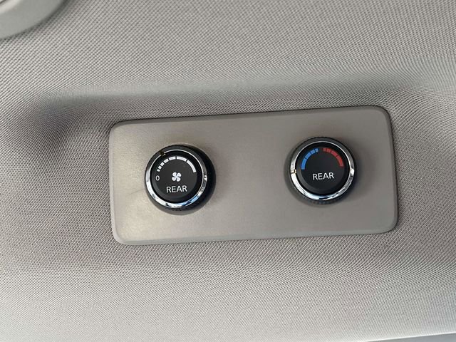 Used 2009 Nissan Quest w/ Seat Pkg image 19