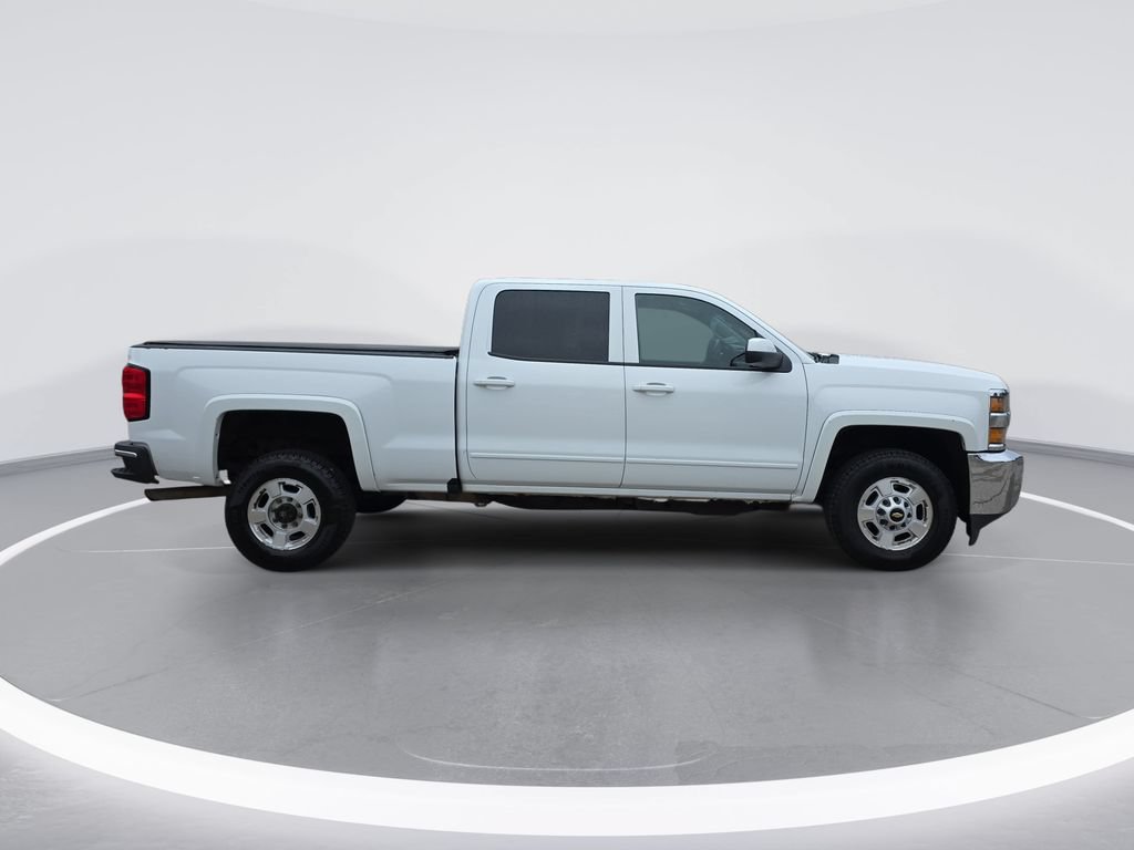 Used 2017 Chevrolet Silverado 2500 LT AWD/4WD image 2